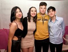 Foto de la galería: Fiesta en familia por los 15 años de Luna Guadalupe