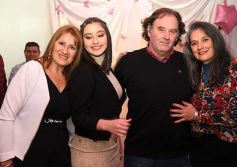 Foto de la galería: Fiesta en familia por los 15 años de Luna Guadalupe