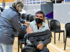 Foto de la galería: Combinación de vacunas para misioneros mayores de 60 años