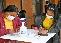 Foto de la galería: Combinación de vacunas para misioneros mayores de 60 años
