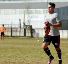 Foto de la galería: Huracán y La Picada dieron el puntapié inicial en la vuelta del fútbol posadeño