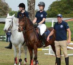 Foto de la galería: Torneo de equitación en el campo hípico del Ejército Argentino en Posadas