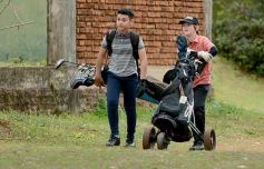 Foto de la galería: Golf, celebración y encuentro familiar en un activo fin de semana largo en el Tacurú