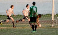 Foto de la galería: El Decano ganó y quedó como escolta de la Zona 1 del Torneo de fútbol local