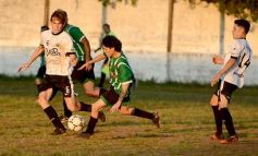 Foto de la galería: El Decano ganó y quedó como escolta de la Zona 1 del Torneo de fútbol local