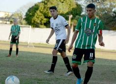 Foto de la galería: El Decano ganó y quedó como escolta de la Zona 1 del Torneo de fútbol local