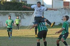 Foto de la galería: El Decano ganó y quedó como escolta de la Zona 1 del Torneo de fútbol local