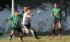 Foto de la galería: El Decano ganó y quedó como escolta de la Zona 1 del Torneo de fútbol local