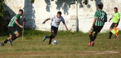 Foto de la galería: El Decano ganó y quedó como escolta de la Zona 1 del Torneo de fútbol local