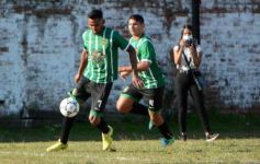Foto de la galería: El Decano ganó y quedó como escolta de la Zona 1 del Torneo de fútbol local