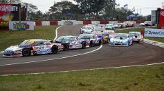 Foto de la galería: Afición y celebración compartida en el cierre del TC en el Autódromo capitalino
