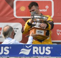 Foto de la galería: Afición y celebración compartida en el cierre del TC en el Autódromo capitalino