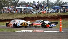 Foto de la galería: Afición y celebración compartida en el cierre del TC en el Autódromo capitalino