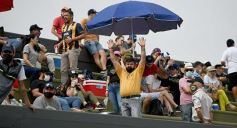 Foto de la galería: Afición y celebración compartida en el cierre del TC en el Autódromo capitalino