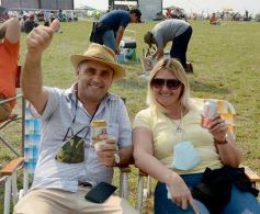 Foto de la galería: Afición y celebración compartida en el cierre del TC en el Autódromo capitalino