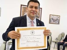 Foto de la galería: Reconocimiento y distinción a la trayectoria profesional de abogados misioneros