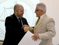 Foto de la galería: Reconocimiento y distinción a la trayectoria profesional de abogados misioneros