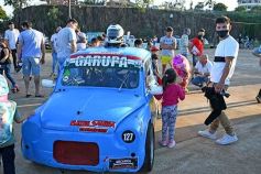 Foto de la galería: El Gobernador acompañó la presentación de la 5° fecha del Misionero de Pista