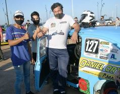 Foto de la galería: El Gobernador acompañó la presentación de la 5° fecha del Misionero de Pista