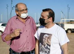 Foto de la galería: El Gobernador acompañó la presentación de la 5° fecha del Misionero de Pista