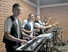 Foto de la galería: Celebración y encuentro familiar al ritmo de Los Foracks