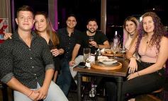 Foto de la galería: Sábado de picadas, cervezas y amigos en Antares Posadas