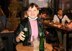 Foto de la galería: Sábado de picadas, cervezas y amigos en Antares Posadas
