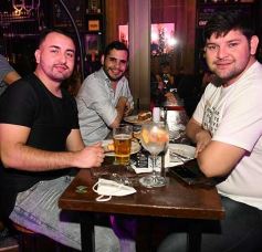 Foto de la galería: Sábado de picadas, cervezas y amigos en Antares Posadas