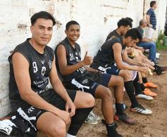 Foto de la galería: Huracán sorprendió sobre la hora y logró el pase a cuartos del Torneo Clasificatorio