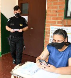 Foto de la galería: Compromiso y acompañamiento ciudadado en la jornada electoral en Posadas
