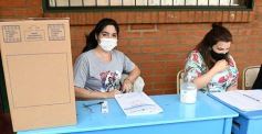 Foto de la galería: Compromiso y acompañamiento ciudadado en la jornada electoral en Posadas