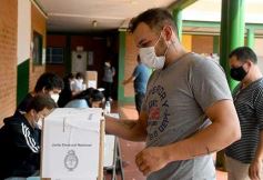 Foto de la galería: Compromiso y acompañamiento ciudadado en la jornada electoral en Posadas