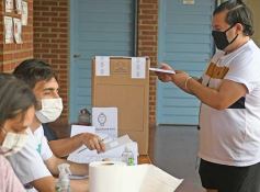 Foto de la galería: Compromiso y acompañamiento ciudadado en la jornada electoral en Posadas
