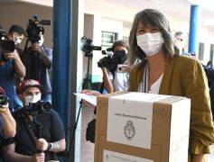 Foto de la galería: Compromiso y acompañamiento ciudadado en la jornada electoral en Posadas