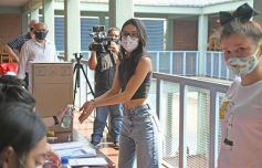 Foto de la galería: Compromiso y acompañamiento ciudadado en la jornada electoral en Posadas