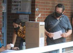 Foto de la galería: Compromiso y acompañamiento ciudadado en la jornada electoral en Posadas