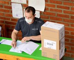 Foto de la galería: Compromiso y acompañamiento ciudadado en la jornada electoral en Posadas