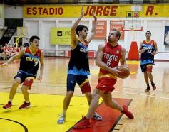 Foto de la galería: Tokio ganó y quedó como lider de la zona sur en la Liga Provincial