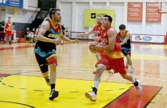 Foto de la galería: Tokio ganó y quedó como lider de la zona sur en la Liga Provincial