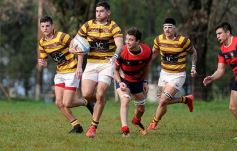 Foto de la galería: Centro de Cazadores sumó otro triunfo y sigue invicto en el Torneo Súper 8 de Rugby