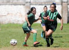 Foto de la galería: 2da fecha del Torneo de Fútbol Femenino del Instituto Saavedra y el Club Guacurari de Posadas