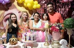 Foto de la galería: Celebración de los tres años y bautismo de la pequeña Emma Stefania