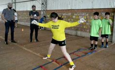 Foto de la galería: Clemente Rodríguez y Rolfi Montenegro presentes en la Clínica de Fútbol de la EBY en Posadas