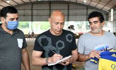 Foto de la galería: Clemente Rodríguez y Rolfi Montenegro presentes en la Clínica de Fútbol de la EBY en Posadas
