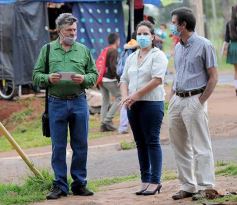Foto de la galería: Clemente Rodríguez y Rolfi Montenegro presentes en la Clínica de Fútbol de la EBY en Posadas