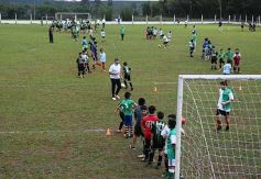 Foto de la galería: Yacyretá entregó equipamiento deportivo al Club El Brete de Posadas