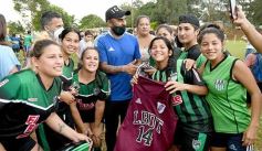 Foto de la galería: Yacyretá entregó equipamiento deportivo al Club El Brete de Posadas