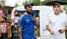 Foto de la galería: Yacyretá entregó equipamiento deportivo al Club El Brete de Posadas