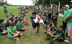 Foto de la galería: Yacyretá entregó equipamiento deportivo al Club El Brete de Posadas