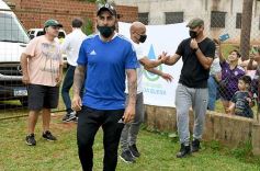 Foto de la galería: Yacyretá entregó equipamiento deportivo al Club El Brete de Posadas